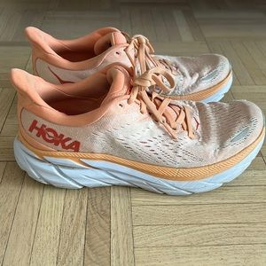 Hoka Clifton 8